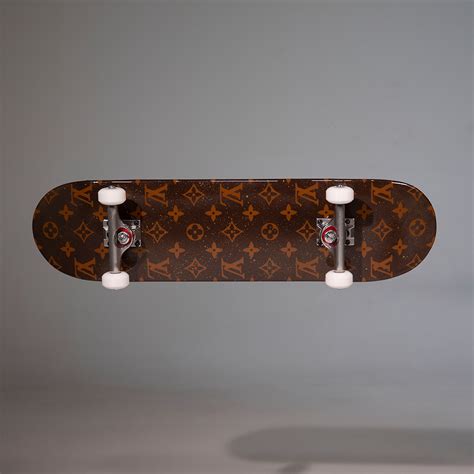 lace Lv skateboard